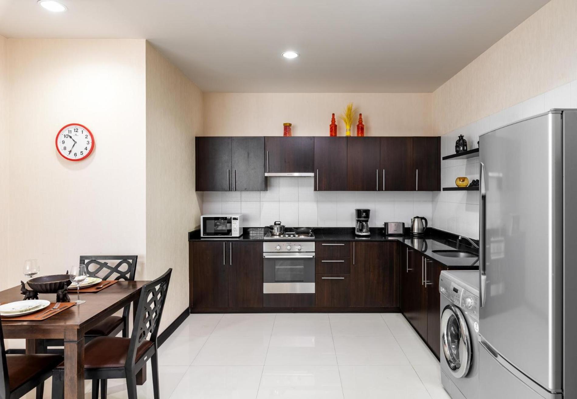 Veloche 2 Bedroom Apartment With Seaview Karon Exteriér fotografie